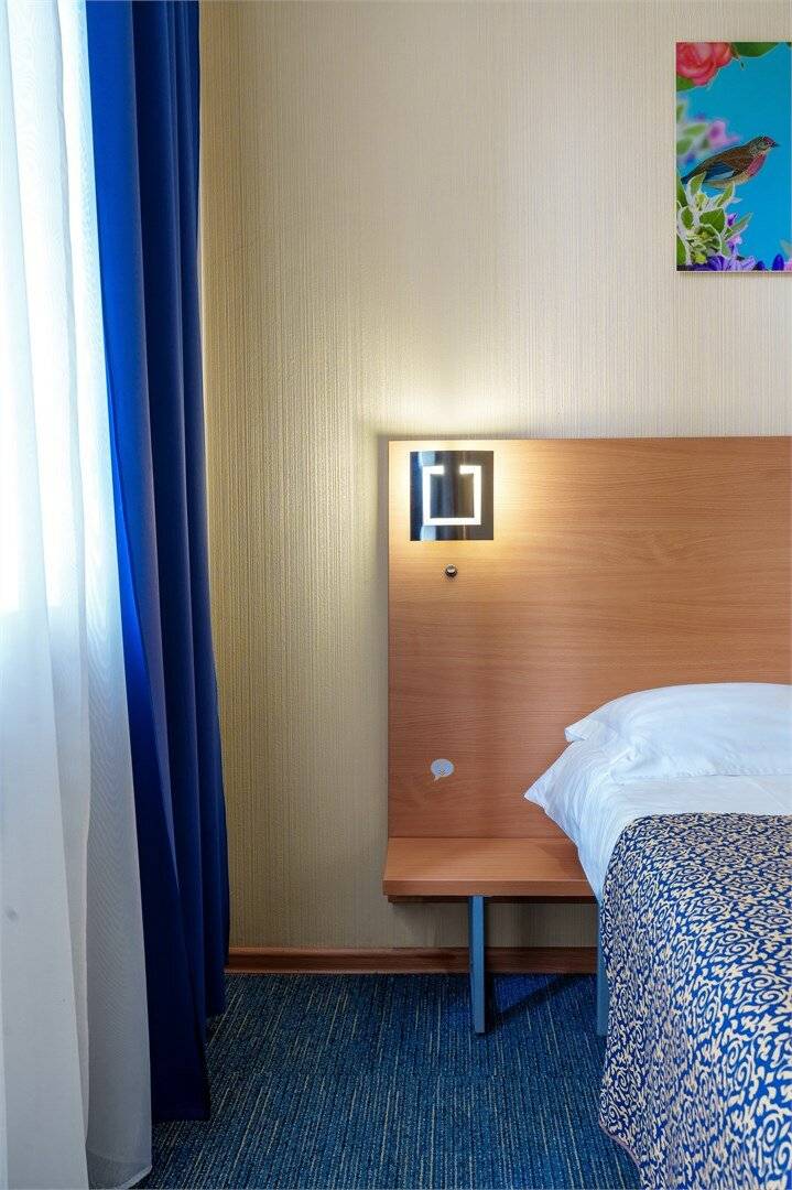 СТАНДАРТ c одной большой кроватью